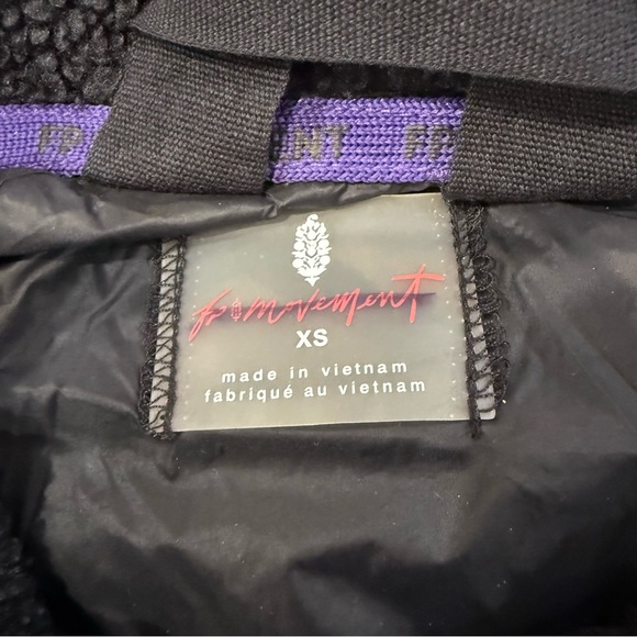 Free People Movement Vagabond Fleece Bomber Jacket Women’s XS Purple Packable - Picture 5 of 11